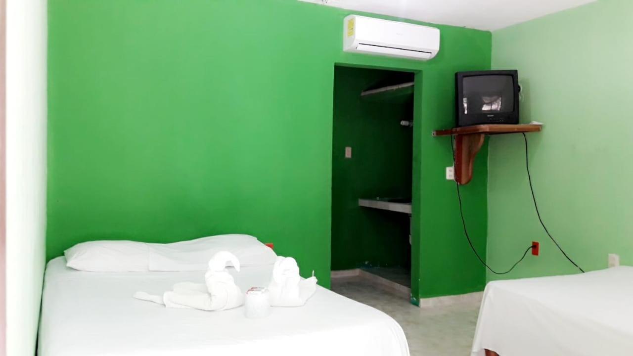 Hotel Templo Maya Xpujil Buitenkant foto